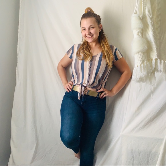 American eagle cropped shirt - Picture 2 of 7